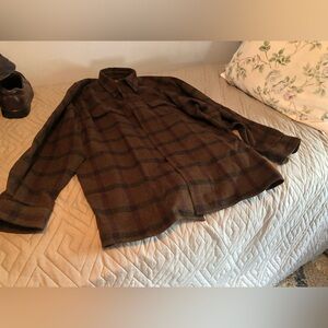 Men’s flannel shirt